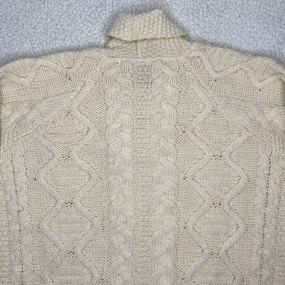 Inis Craft Merino Wool Cable Knit Cardigan: Size Medium - Picture 4 of 11